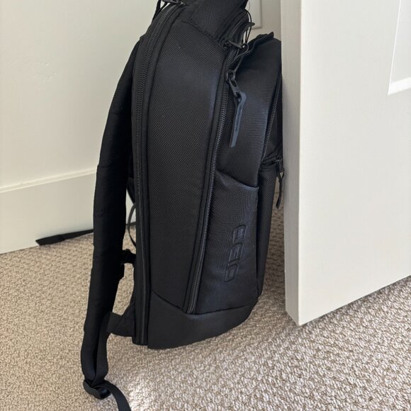 Ogio Backpack - Picture 4 of 6